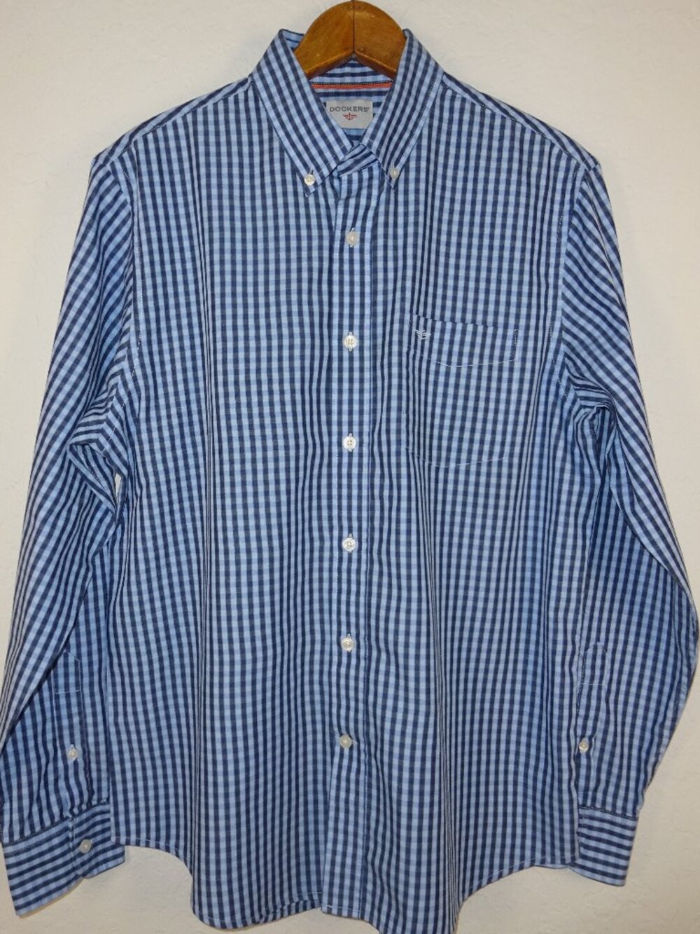 Dockers Blue Gingham Button Down Shirt - Men's Size Medium